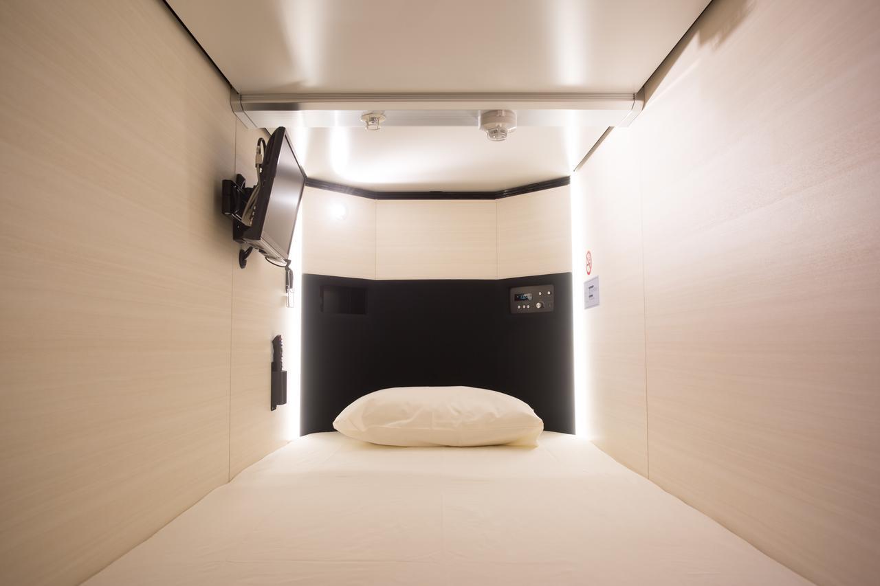 New Japan Lady'S Capsule Hotel Osaka Zewnętrze zdjęcie