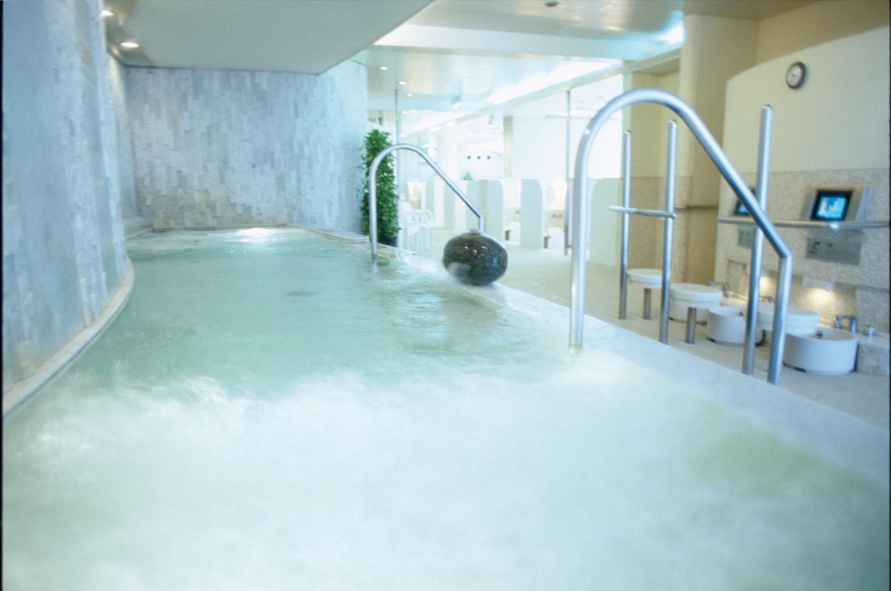New Japan Lady'S Capsule Hotel Osaka Zewnętrze zdjęcie